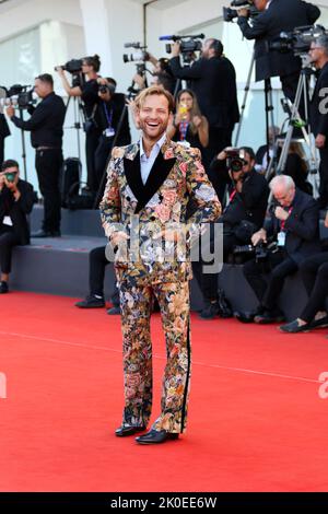 Italie, Lido di Venezia, 10 septembre 2022 : Alessandro Borghi au tapis rouge de la cérémonie de clôture du Festival international du film de Venise 79th sur 10 septembre 2022 à Venise, Italie. Photo © Ottavia Da Re/Sintesi/Alay Live News Banque D'Images