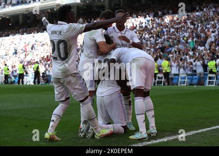 Madrid, Espagne. 11th septembre 2022. Les joueurs du Real Madri célèbrent lors du match de la Liga 5 entre le Real Madrid et Majorque au stade Santiago Bernabeu à Madrid, en Espagne, sur 11 septembre 2022. Crédit : Edward F. Peters/Alay Live News Banque D'Images