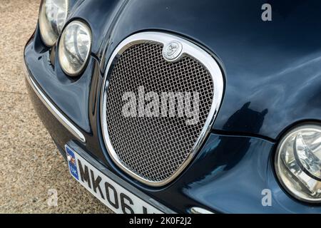 Jaguar S Type se Le 100 à Blackpool 2022. Banque D'Images