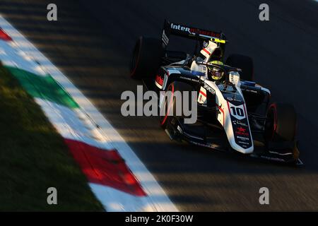 10 POURCHAIRE Theo (fra), GRAND Prix D'ART, Dallara F2, action lors de la ronde 13th du Championnat de Formule 2 de la FIA 2022, de 9 septembre à 11, 2022 sur l'Autodromo Nazionale di Monza, à Monza, Italie - photo: Eric Alonso/DPPI/LiveMedia Banque D'Images