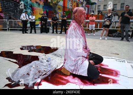 Patrick Dillon, un premier intervenant le 9/11/01, tient une manifestation devant l'Oculus, sur la rue Church, pendant le service commémoratif du 9/11 septembre sur 11 septembre, 20 Banque D'Images