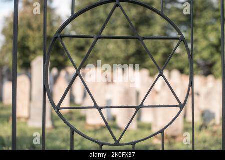 Bardejov, Slovaquie. Détail de l'étoile juive de David. Situé en face du cimetière juif historique. UNESCO ville slovaque de Bardejov. Juifs, rabbins. Banque D'Images