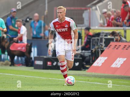 Cologne, Allemagne. 11th septembre 2022. Bundesliga, match 6, 1. FC Cologne - 1. Le FC Union Berlin, Kristian Pedersen (Koeln) contrôle le ballon. Crédit : Juergen Schwarz/Alay Live News Banque D'Images