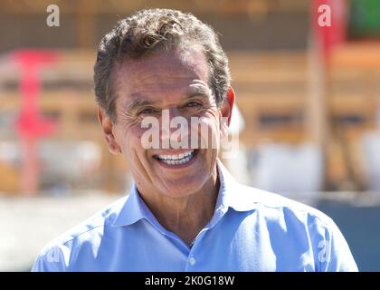 Antioch, CA - 11 août 2022: Antonio Villaraigosa parle lors d'une conférence de presse pour annoncer les stratégies d'approvisionnement en eau pour CA, qui incluent le con Banque D'Images