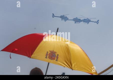 11 septembre 2022: 11 septembre 2022 (Torre del Mar, Malaga) VI Festival International de l'Air Torre del Mar 2022 les pilotes ont mis à la limite les machines qu'ils manipulent pendant les journées d'exposition. Des avions de chasse, des patrouilles acrobatiques, des avions historiques et les derniers modèles dotés de la technologie aérospatiale la plus avancée sont présents à ce festival aérien. (Credit image: © Lorenzo Carnero/ZUMA Press Wire) Banque D'Images