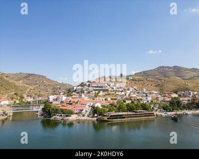 Vue aérienne sur la vallée du Douro à Pinhão, Portugal Banque D'Images