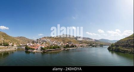 Vue aérienne sur la vallée du Douro à Pinhão, Portugal Banque D'Images