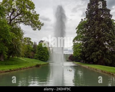 Une vue sur la fontaine, à 300 pieds la plus haute densité nourrie un dans le monde, à Stanway House, Gloucestershire, Royaume-Uni Banque D'Images