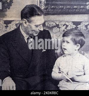 Le roi George VI parle au prince Charles enfant garçon de 3 ans (maintenant le roi Charles III) portrait 1951 dans le journal Times Londres Angleterre Royaume-Uni Banque D'Images