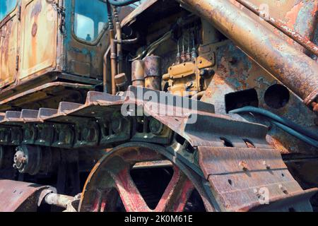 Image détaillée d'un ancien bulldozer rouillé Banque D'Images