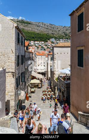 Vue sur les escaliers sur Ulica uz Jezuite, Dubrovnik, Croatie Vieille ville, Dubrovnik, Croatie Banque D'Images