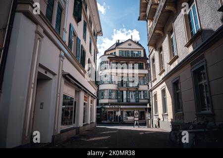 Vue aérienne sur la ville d'Interlaken en Suisse Banque D'Images