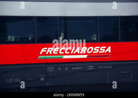 Florence, Italie , 23 août 2022, Trenitalia Frecciarossa wagon Banque D'Images