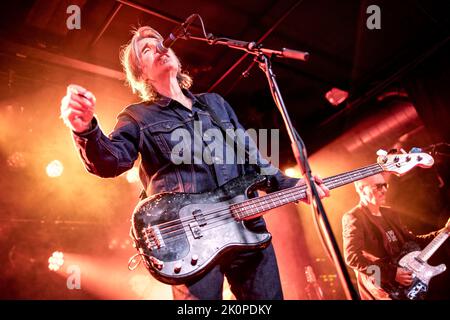 Oslo, Norvège. 12th septembre 2022. Le groupe de rock écossais Del Amitri donne un concert à John Dee à Oslo. Ici, le chanteur et musicien Justin Currie est vu en direct sur scène. (Crédit photo : Gonzales photo/Alamy Live News Banque D'Images