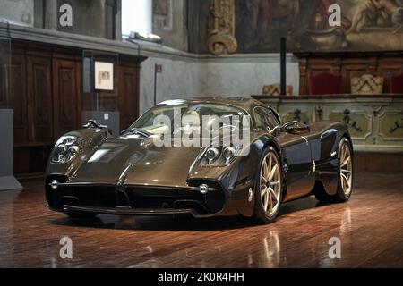 Première mondiale de la toute nouvelle Pagani Utopia Hypercar au Museo della Scienza e della Tecnologia à Milan, Italie sur 13 septembre 2022 Credit: Piero Cruciatti/Alamy Live News Banque D'Images