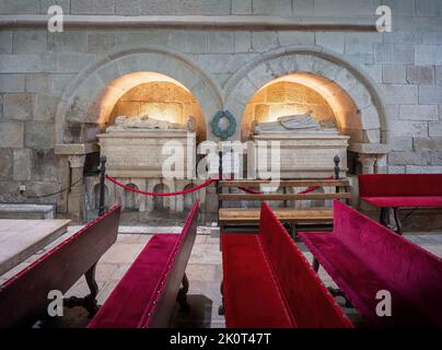 Tombes du comte Henry et de la comtesse Theresa - parents du premier roi du Portugal dans la chapelle des Rois à se de Braga - Braga, Portugal Banque D'Images