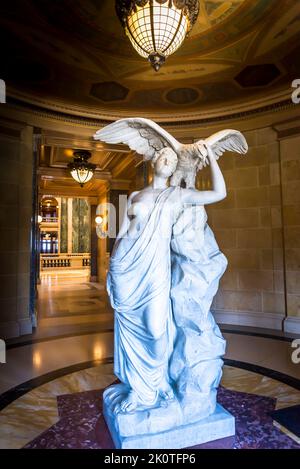 Sculpture classique, Capitole de l'État du Wisconsin, bâtiment Beaux-Arts terminé en 2017, Madison, Wisconsin, États-Unis Banque D'Images