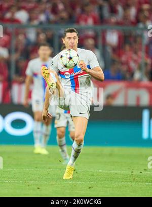 Munich, Allemagne. 13th septembre 2022. Robert Lewandowski, Barca 9 dans le match FC BAYERN MUENCHEN - FC BARCELONE de football Ligue des champions de l'UEFA, stade de groupe, groupe C, journée de match 2, en saison 2022/2023 à Munich, 13 sept. 2022. Gruppenphase, FCB crédit: Peter Schatz/Alay Live News Banque D'Images
