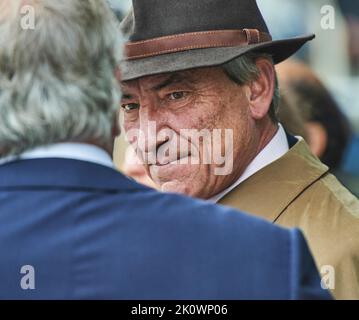 Le célèbre entraîneur de course de chevaux, Luca Cumani Banque D'Images