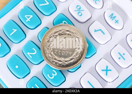 Coins Polish Zloty PLN et une calculatrice Banque D'Images