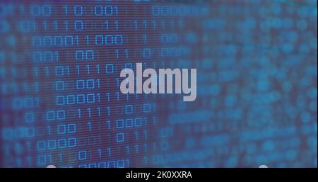 Image du traitement des données de codage binaire sur le changement de nombres et la carte électronique de l'ordinateur Banque D'Images