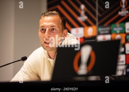 Louvain, Belgique. 14th septembre 2022. Gustaf Nilsson de l'Union photographié lors d'une conférence de presse de l'équipe belge de football Royale Union Saint-Gilloise, le mercredi 14 septembre 2022 à Louvain, en préparation du match de demain contre l'équipe suédoise FC Malmo le jour 2 de la scène du groupe de l'UEFA Europa League. BELGA PHOTO DAVID PINTENS crédit: Belga News Agency/Alay Live News Banque D'Images