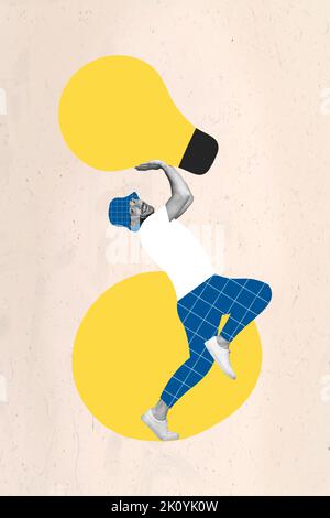 Creative Retro 3D magazine image de drôle funky mec montant grande ampoule isolé peinture arrière-plan Banque D'Images