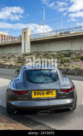 F-Type Jaguar P300. Le 100 à Blackpool 2022. Banque D'Images