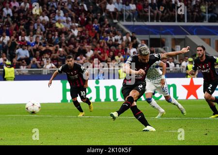 Milan, Italie. 14th septembre 2022. Olivier Giroud (AC Milan) a marqué la pénalité lors de l'AC Milan contre Dinamo Zagreb, match de football de la Ligue des champions de l'UEFA à Milan, Italie, 14 septembre 2022 Credit: Independent photo Agency/Alay Live News Banque D'Images