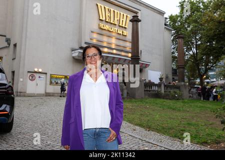 Berlin, Allemagne. 14th septembre 2022. Sabine Derflinger arrive à la première du film documentaire « Alice Schwarzer » au palais du film Delphi. Crédit : Gerald Matzka/dpa/Alay Live News Banque D'Images