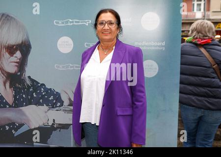 Berlin, Allemagne. 14th septembre 2022. Sabine Derflinger arrive à la première du film documentaire « Alice Schwarzer » au palais du film Delphi. Crédit : Gerald Matzka/dpa/Alay Live News Banque D'Images