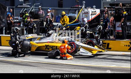 Monterey, Californie, États-Unis. 11th septembre 2022. A. le pilote de Team Penske, Scott McLaughlin, est à la ligne de la fosse pendant le Grand Prix Firestone du Championnat de Monterey. Le pilote Indy Wwill Power a remporté le championnat au circuit WeatherTech Laguna Seca Monterey, CA Thurman James/CSM/Alay Live News Banque D'Images