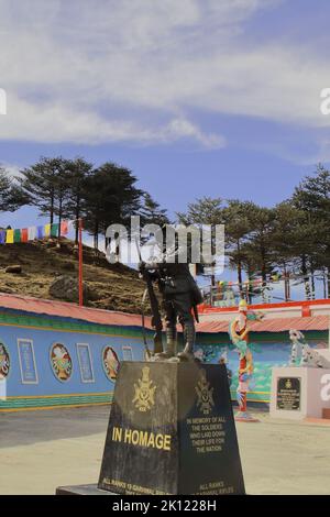 Tawang, Arunachal Pradesh, Inde -10th novembre 2020 : le mémorial de guerre du garh du Jaswant, symbole de la bravoure des armées indiennes et en l'honneur de Jaswant Singh Banque D'Images