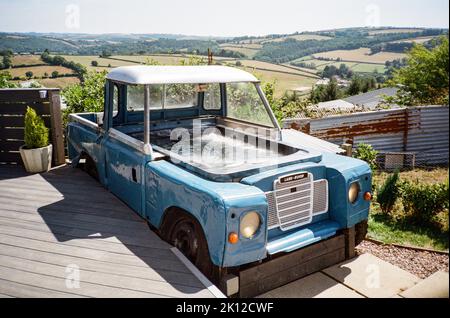 Bain à remous Landrover, High Bickington, North Devon, Angleterre, Royaume-Uni. Banque D'Images