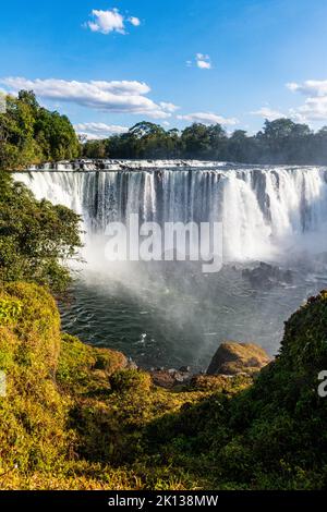 Lumangwe Falls, sur la rivière Kalungwishi, au nord de la Zambie, en Afrique Banque D'Images