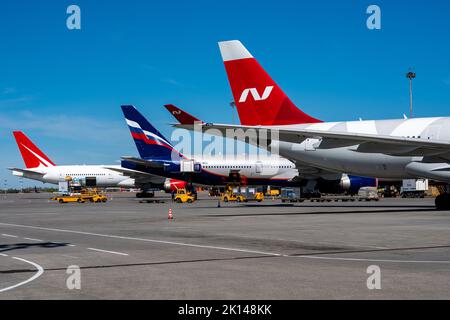 11 mai 2021, Moscou, Russie. Les avions de Royal Flight, Aeroflot et Nordwind Airlines sur le tarmac de l'aéroport international de Sheremetyevo. Banque D'Images