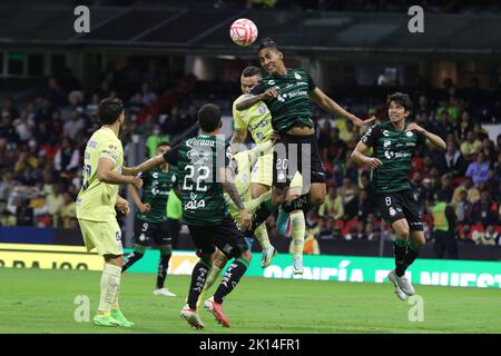 Mexico, Mexique. 14th septembre 2022. Hugo Rodriguez de Santos Laguna en action pendant le match de football entre l'America football club et Santos Laguna du tournoi d'ouverture 2022 de la MX League au stade Aztec. On 14 septembre 2022 à Mexico, Mexique. (Credit image: © Ismael Rosas Eyepix Group/eyepix via ZUMA Press Wire) Banque D'Images