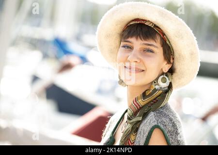 Juliette Halloy assiste à la photocall Lycee Toulouse Lautrec lors du festival de la Rochelle Fiction à 15 septembre 2022, à la Rochelle, en France. Photo de David Niviere/ABACAPRESS.COM Banque D'Images