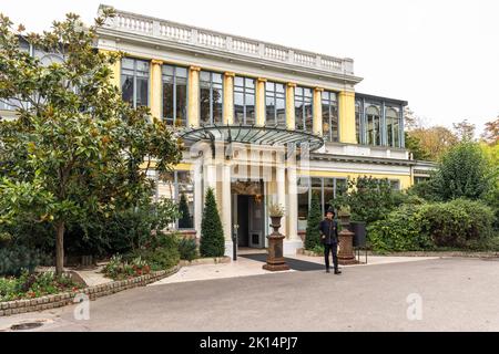 Le Pavillon Ledoyen est un restaurant 3 étoiles au guide Michelin situé dans les jardins des champs-Élysées, à Paris, en France, en Europe Banque D'Images