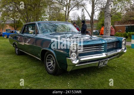 1964 Pontiac parisienne 'ADH 111B' en exposition au Scramble de juin qui s'est tenu au Bicester Heritage Centre le 23rd avril 2022 Banque D'Images