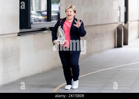 Nouveau salon politique phare de la BBC dimanche avec les airs de Laura Kuenssberg pour la première fois ce matin, en remplacement du salon Andrew Marr qui avait été invité Banque D'Images