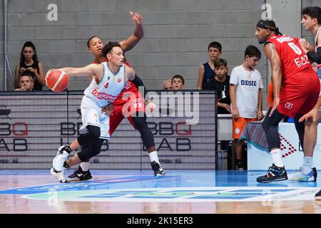 Desio, Italie. 15th septembre 2022. Colbey Ross (Openjobmestis Pallacanestro Varèse) pendant la coupe Lombardie - Olimpia Milano vs Varèse Pallacanestro, événement à Desio, Italie, 15 septembre 2022 Credit: Independent photo Agency/Alay Live News Banque D'Images