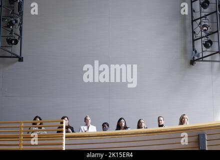 New York, États-Unis. 15th septembre 2022. Les clients écoutent les entrevues en direct au Sommet des femmes de Forbes Power jeudi, 15 septembre au Jazz au Lincoln Center de New York. Photo de John Angelillo/UPI crédit: UPI/Alay Live News Banque D'Images