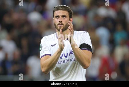 Wesley Hoedt d'Anderlecht photographié après un match de football entre le Club Fotbal roumain FCSB et le RSC belge Anderlecht, le jeudi 15 septembre 2022 à Bucarest, en Roumanie, le deuxième jour de l'étape de groupe de la Ligue de conférence de l'UEFA. BELGA PHOTO VIRGINIE LEFOUR Banque D'Images