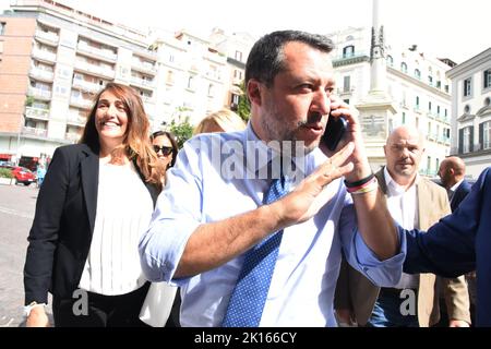 Naples, Campanie, Italie. 15th septembre 2022. Le sénateur Matteo Salvini, chef de Lega, parti de droite et chef de la coalition de droite lors des prochaines élections italiennes, est invité sur le site de l'Union industrielle de Naples et tient un discours sur les problèmes des liens entre le revenu de base, les immigrations et le travail. (Credit image: © Pasquale Gargano/Pacific Press via ZUMA Press Wire) Credit: ZUMA Press, Inc./Alamy Live News Banque D'Images