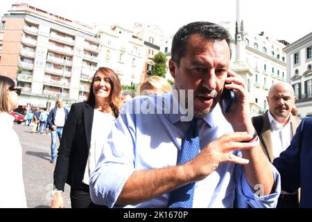 Naples, Campanie, Italie. 15th septembre 2022. Le sénateur Matteo Salvini, chef de Lega, parti de droite et chef de la coalition de droite lors des prochaines élections italiennes, est invité sur le site de l'Union industrielle de Naples et tient un discours sur les problèmes des liens entre le revenu de base, les immigrations et le travail. (Credit image: © Pasquale Gargano/Pacific Press via ZUMA Press Wire) Credit: ZUMA Press, Inc./Alamy Live News Banque D'Images