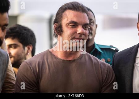 Dhaka, Bangladesh. 15th septembre 2022. Sohail Khan sur le site de l'usine d'être humain. La star Bollywood est arrivée sur le site de l'Etre humain, une marque de mode de la fiducie charitable de Salman Khan, à l'occasion de son inauguration. Salman Khan avait annoncé plus tôt l'ouverture de ce point de vente sur la page Facebook "être humain au Bangladesh". (Photo de Sazzad Hossain/SOPA Images/Sipa USA) crédit: SIPA USA/Alay Live News Banque D'Images