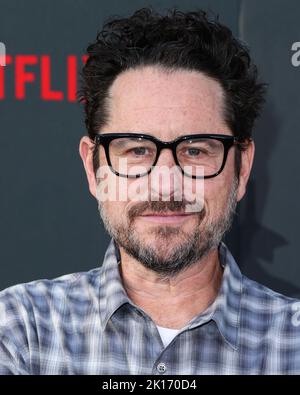 HOLLYWOOD, LOS ANGELES, CALIFORNIE, ÉTATS-UNIS - SEPTEMBRE 15 : RÉALISATEUR AMÉRICAIN J.J. Abrams arrive à la première de Netflix 'Lou' à Los Angeles, qui s'est tenue au Netflix Tudum Theatre sur 15 septembre 2022 à Hollywood, Los Angeles, Californie, États-Unis. (Photo de Xavier Collin/image Press Agency) Banque D'Images