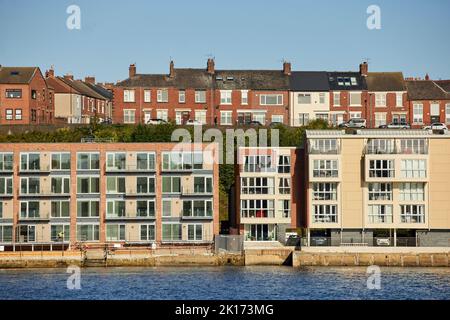 North Shields appartements dans le front de mer Banque D'Images