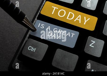 Affiche textuelle indiquant Gear Up. Mot écrit sur profiter du moment beau temps avoir du plaisir Banque D'Images